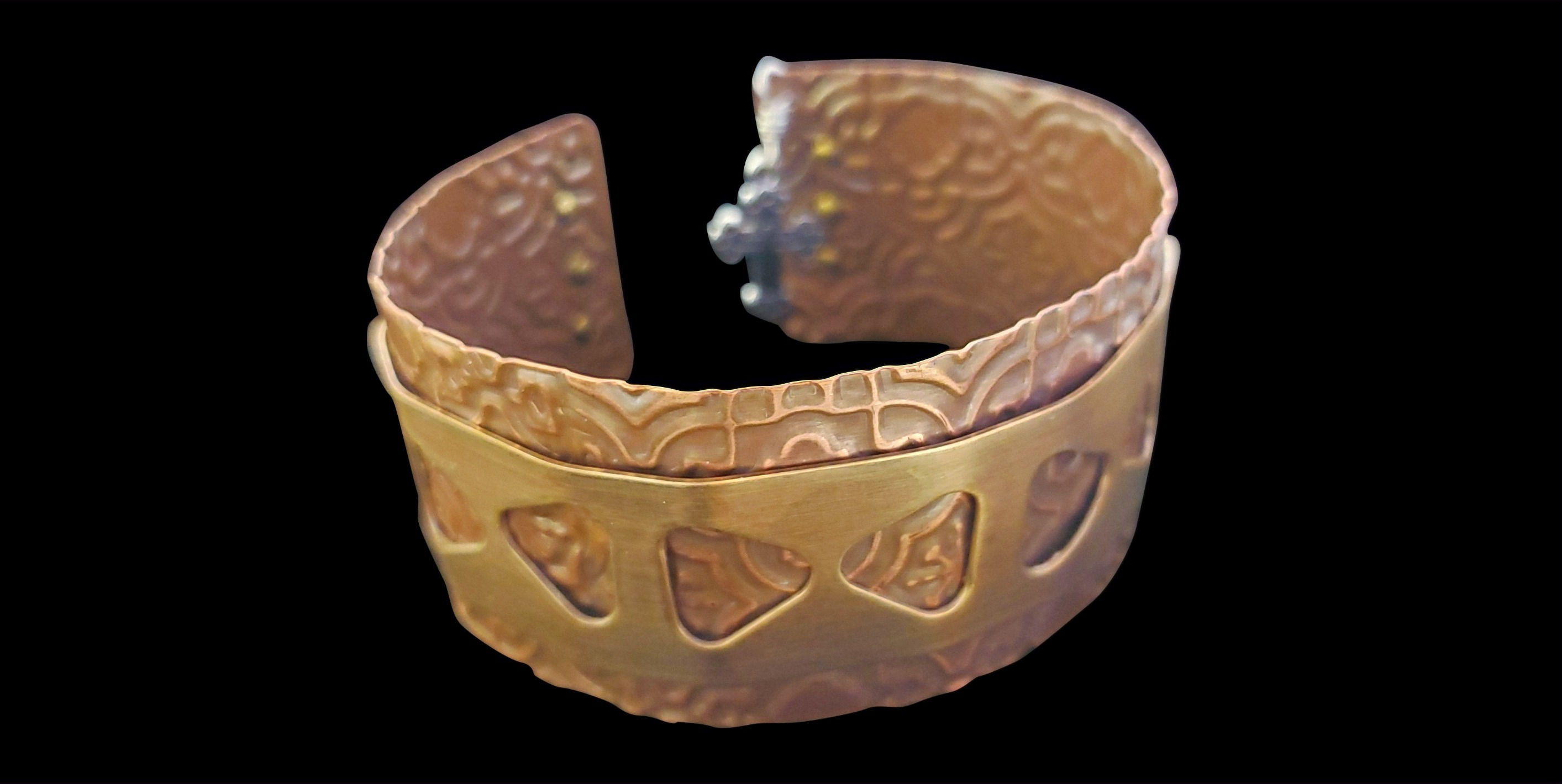 Textured path rosary bracelet