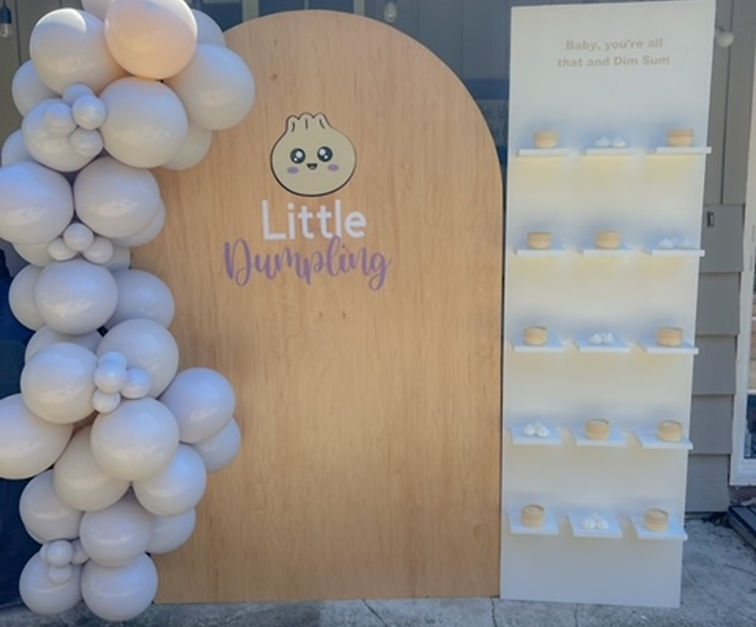 backdrop and favor wall.jpg