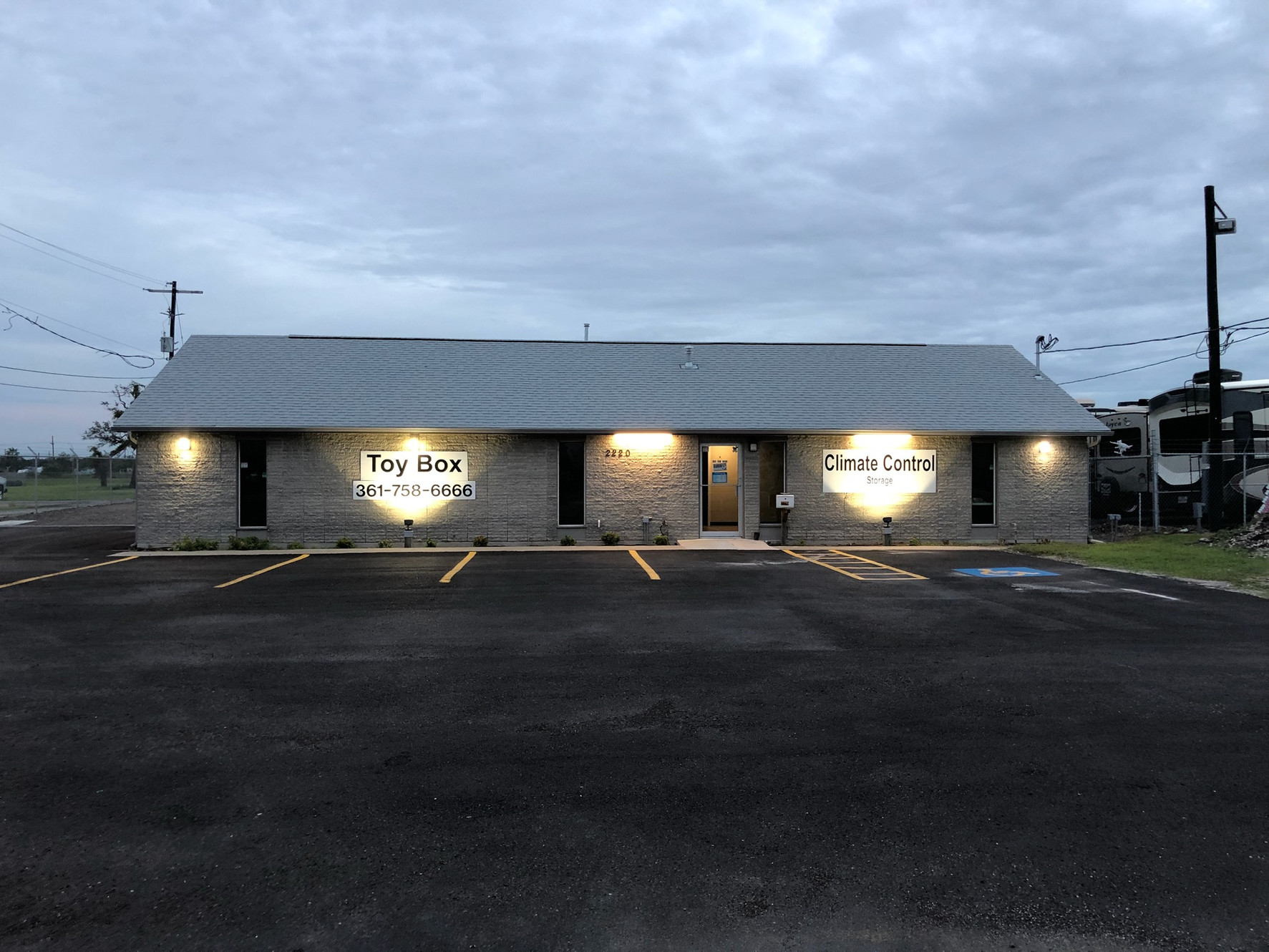 A TOYBOX STORAGE & CLIMATE CONTROL, Aransas Pass, TX. 78336