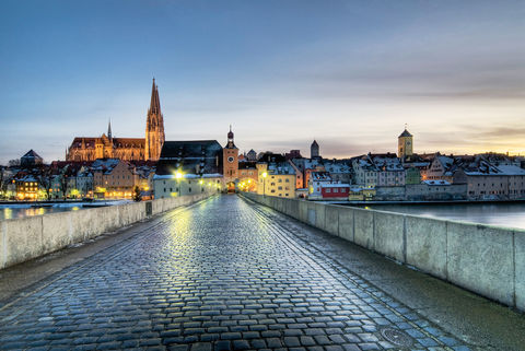 Regensburg, Germany_2023-02-22_20-08-58.jpg