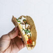 GRILLAÐ FISKITACOS MEÐ ANANAS SALSA