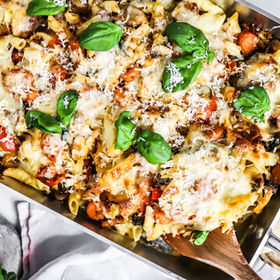 OFNBAKAÐ PENNE PASTA MEÐ PESTÓ & GRÆNMETI