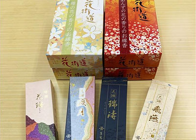 お線香・各種取扱いしています