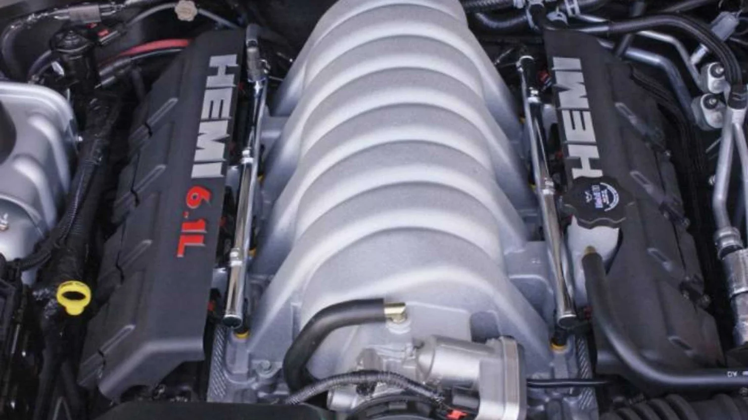 Chrysler 6.1L HEMI Engine