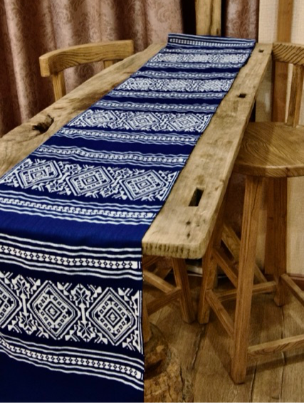 Thumbnail: Hand-woven Textile of Dai People
