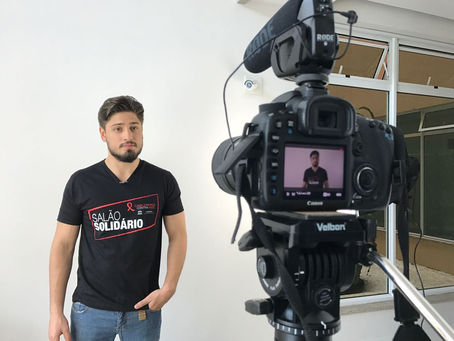 Celebridades apoiam campanha social Cabeleireiros Contra a Aids