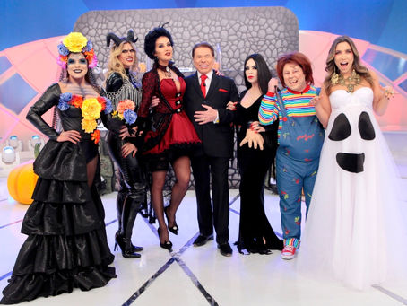 Silvio Santos exibe especial de Halloween com a turma do “Jogo dos Pontinhos”
