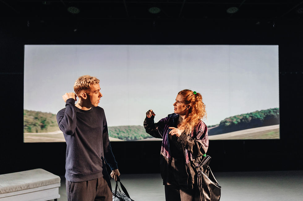 "EDDY – violência & metamorfose" chega ao Teatro FAAP com reflexão contundente sobre violência e preconceito