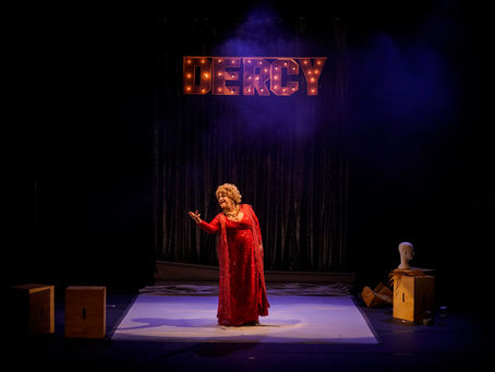 “Nasci pra ser Dercy” Volta para a sua última temporada em São Paulo, no Teatro UOL