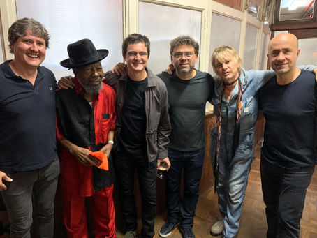 A parceria entre Skank e Zak Starkey