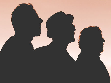 Titãs lançam versão acústica do single "Mesmo Assim"