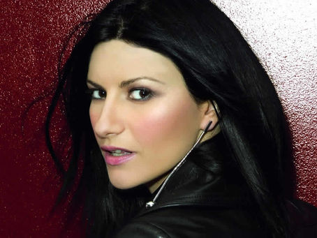 A italiana Laura Pausini retorna em 2018 com sua turne mundial