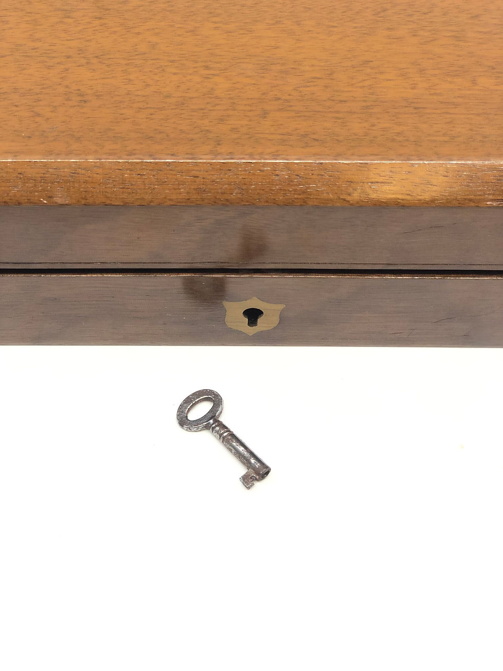 Miniature : A Beautiful English Dessert serving set for twelve