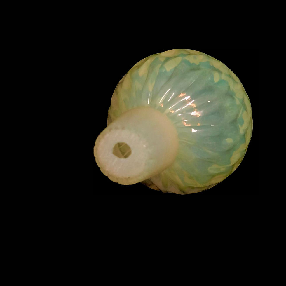 縮圖：Italian  veritable opaline de Murano glass perfume bottle
