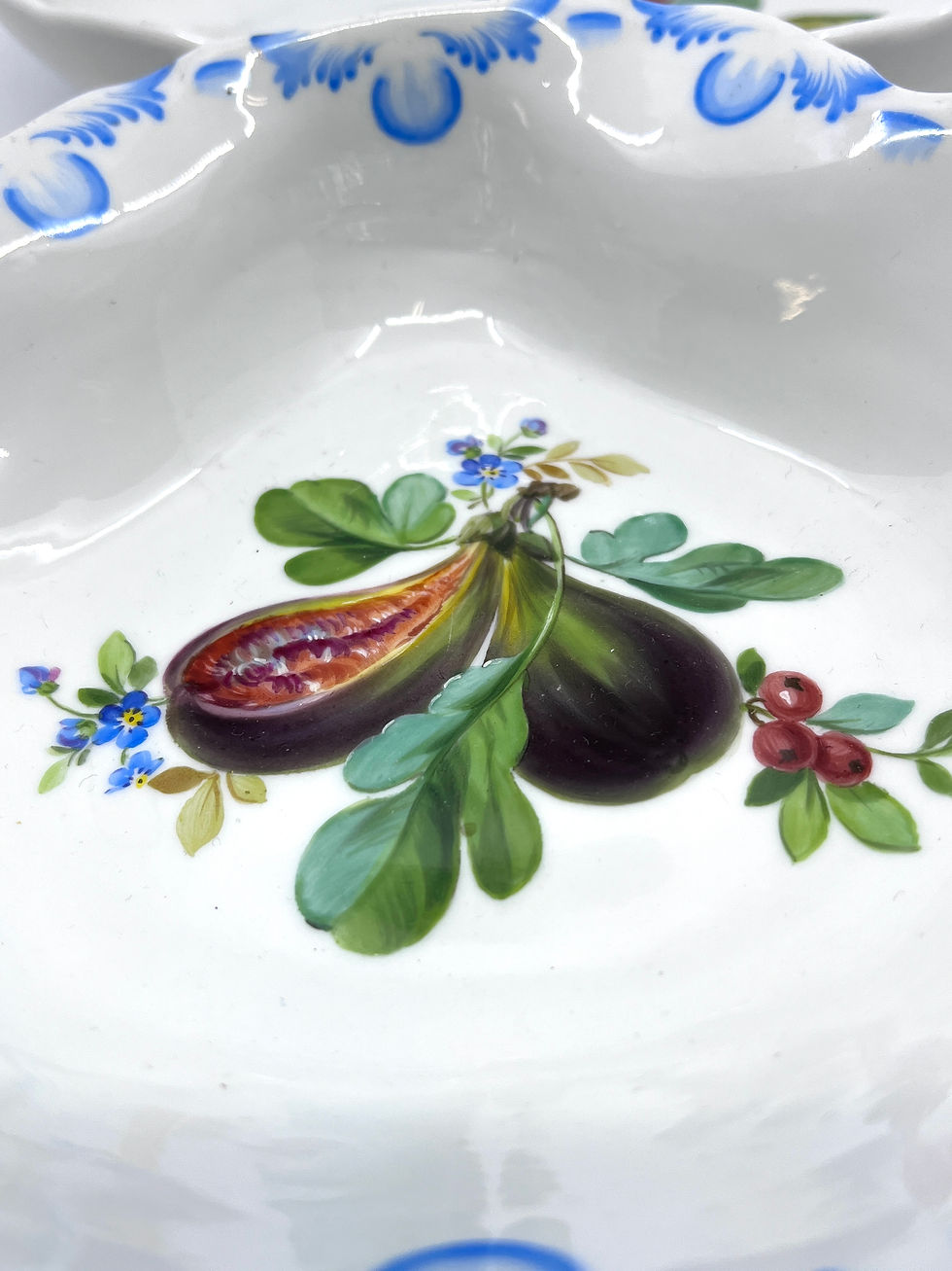 Miniature : 11 Piece Meissen Porcelain 8.5" Luncheon Plates