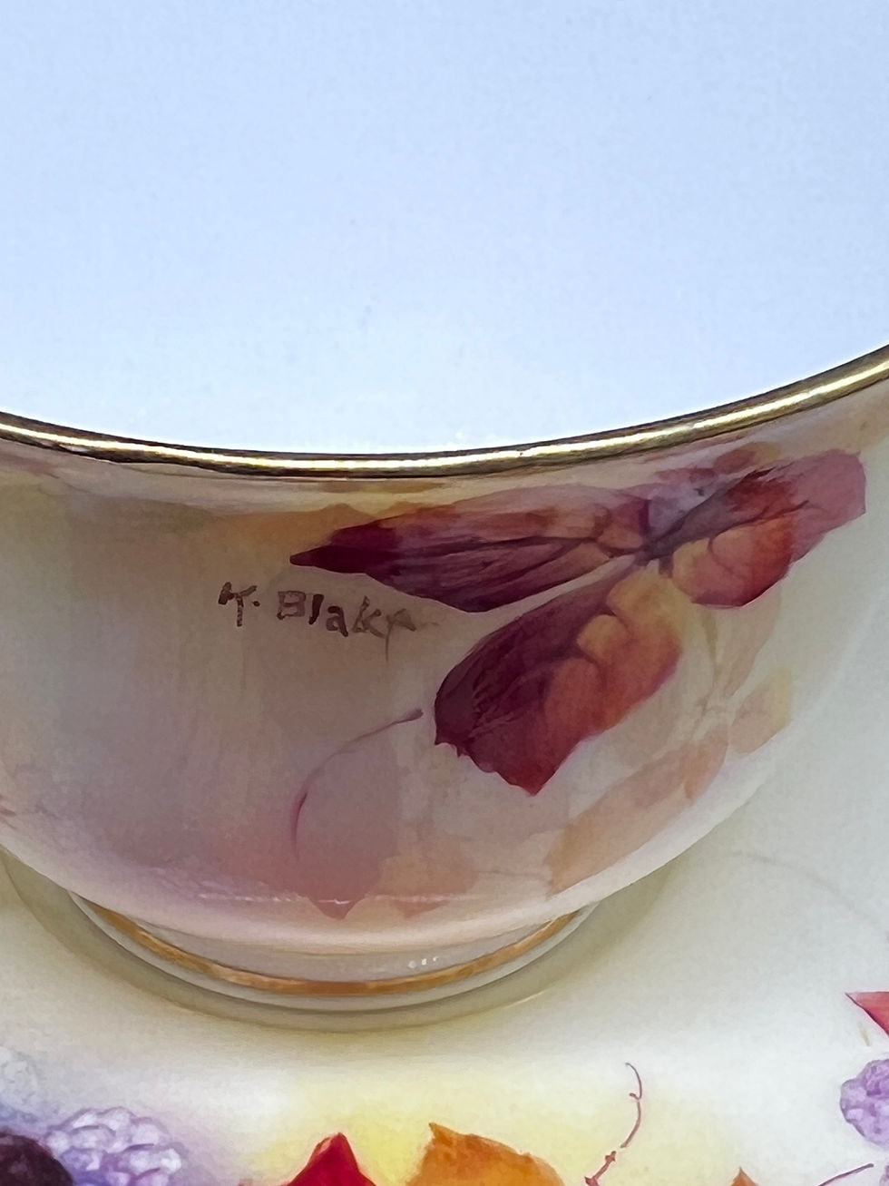 縮圖：Royal Worcester Hand-Painted Fruit Trio Signed K. Blake – Cup, Saucer & Plate