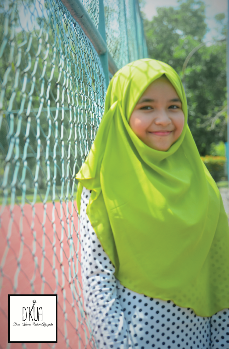 Thumbnail: "DKUA Young Baby" - Shawl