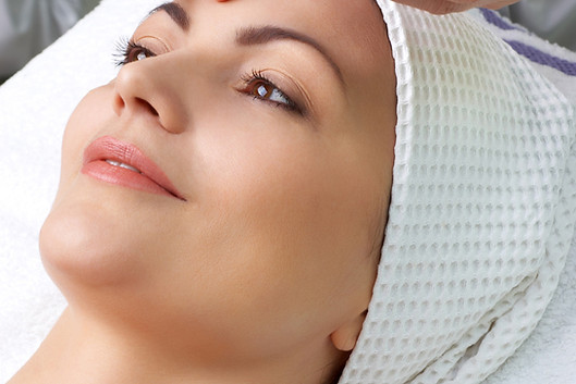 Facial treatment session