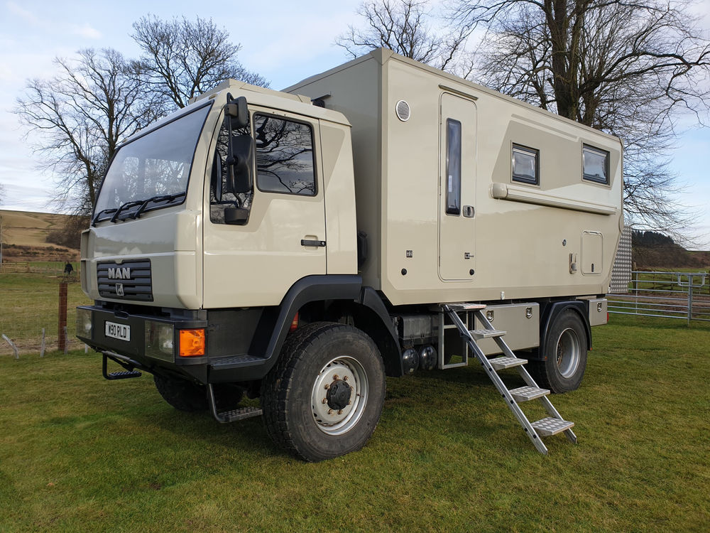 Trains and Boats and Planes Dionne Warwick 1966