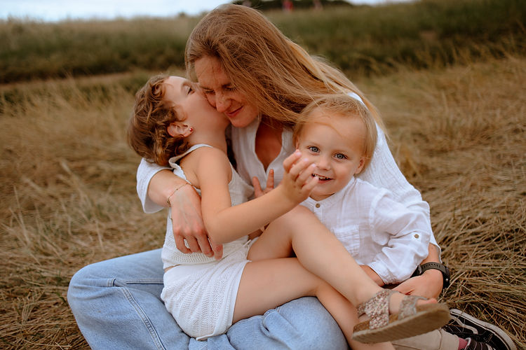 Marine - Seance Famille - Etretat - Normandie-36.jpg