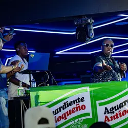 Así se disfrutó el gran concierto celebrando el Día de las Madres 💐🎶__Una noche llena de