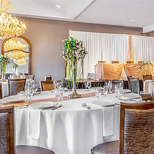 Cliffbreakers at Riverview Inn and Suites_Ballroom-Banquet Table.jpg