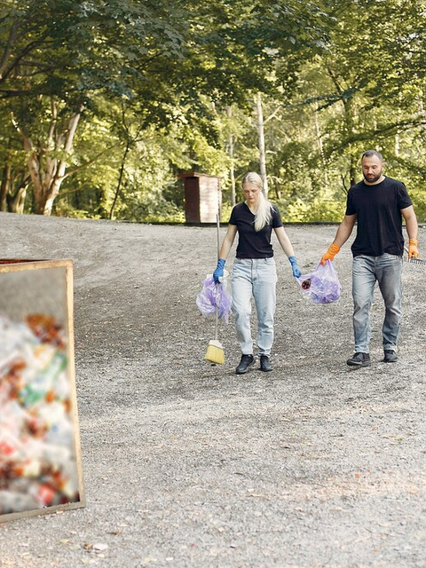 Renting the Right Waste Container in Richmond Hill: A Complete Guide