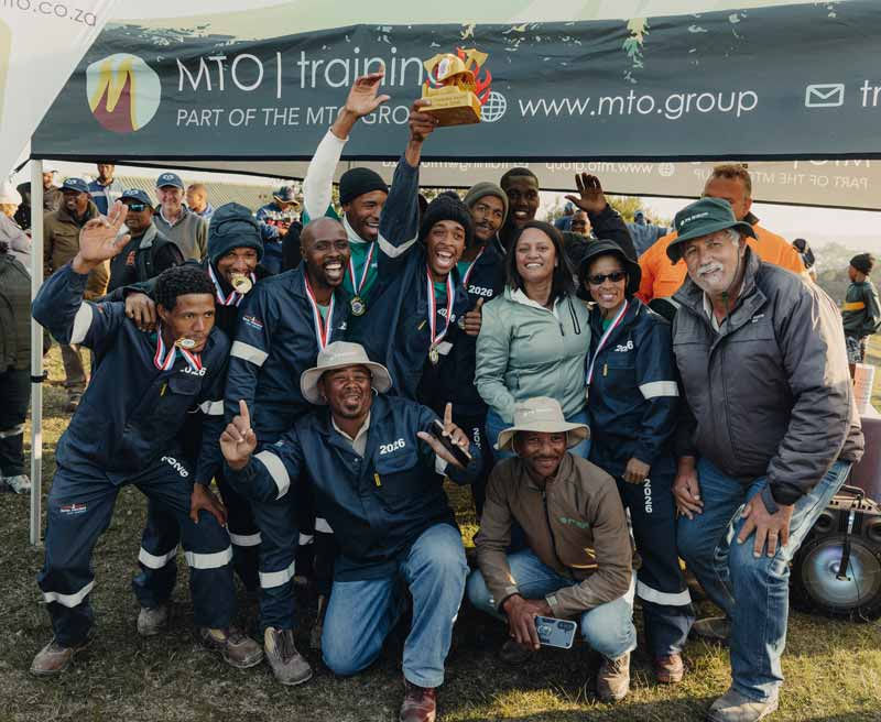 PG Bison Ruigtevallei team celebrating first place at the MTO South Fire Competition