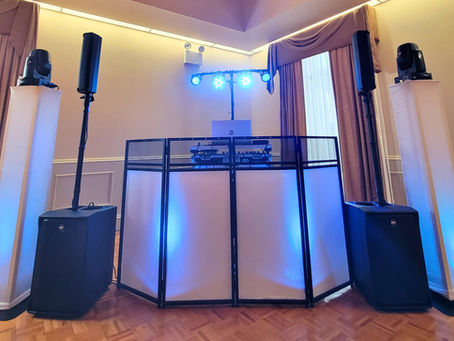 ¿Por qué son tan caros los DJs de bodas? Precios de DJs profesionales para bodas explicados por DJs profesionales.