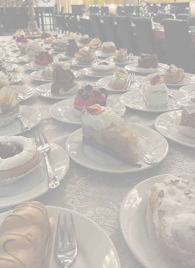 grote zaal gebak_edited.jpg