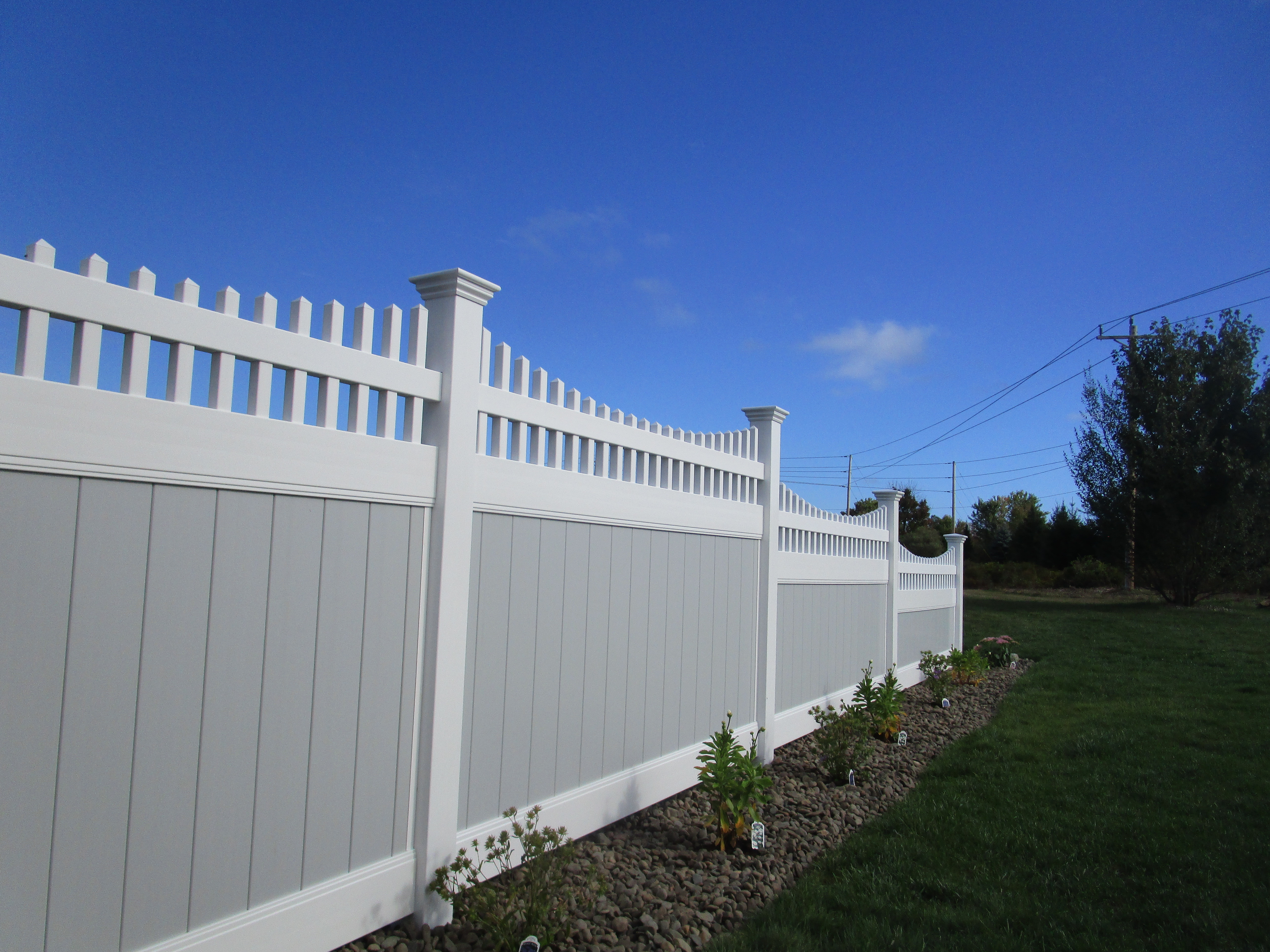 Estate II with Baluster Top