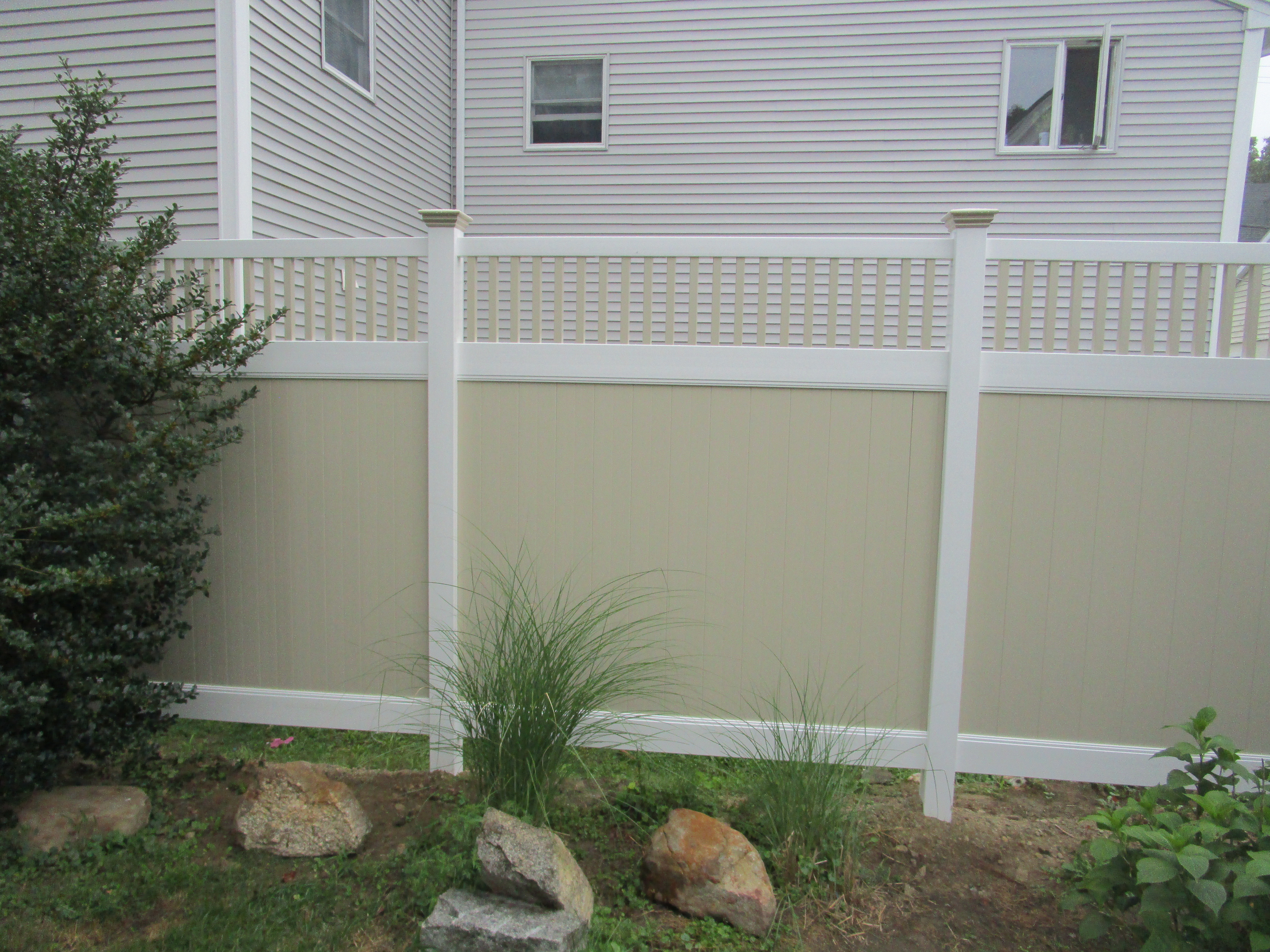 Estate II with Baluster Top