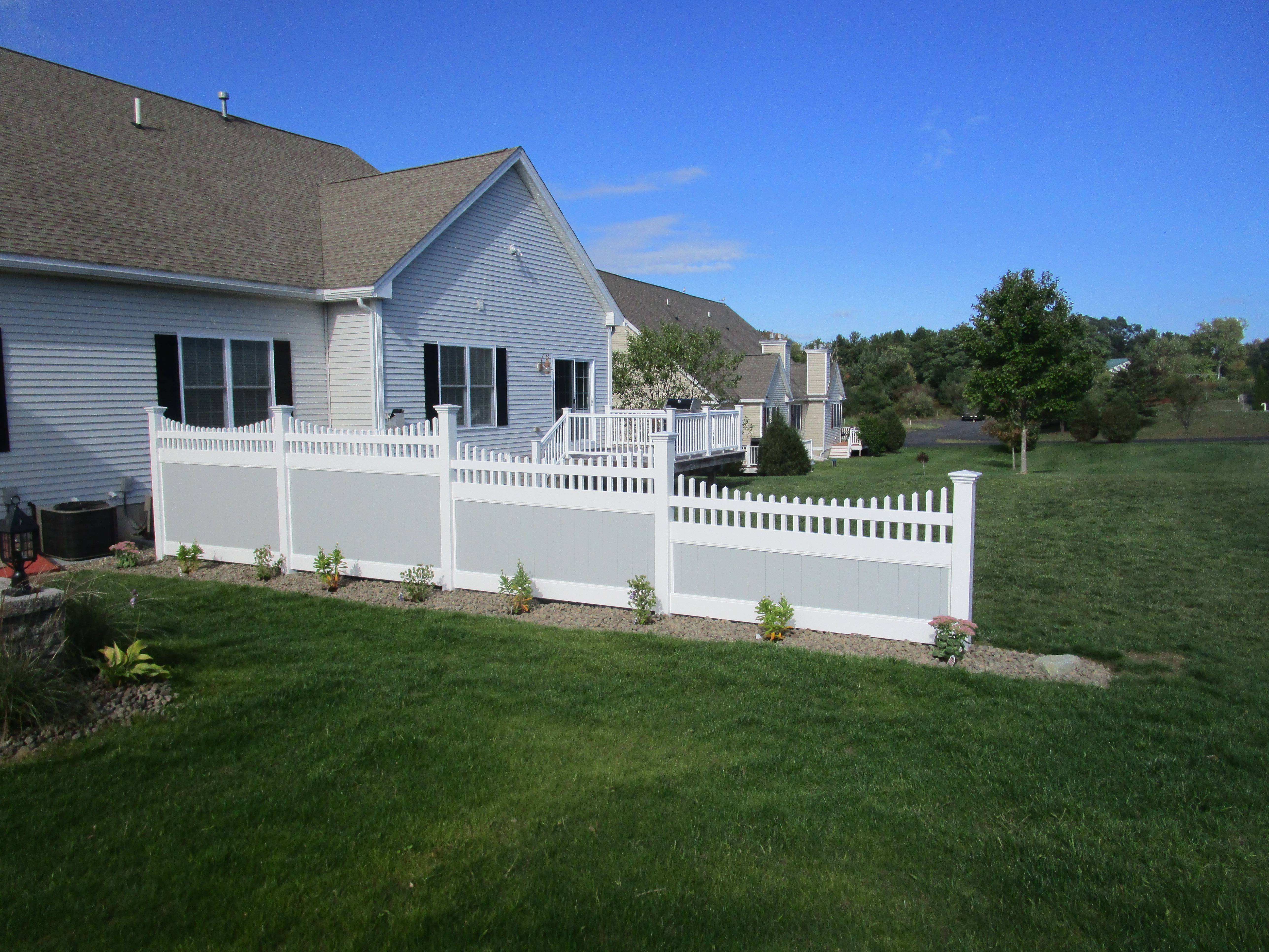 Estate II with Baluster Top