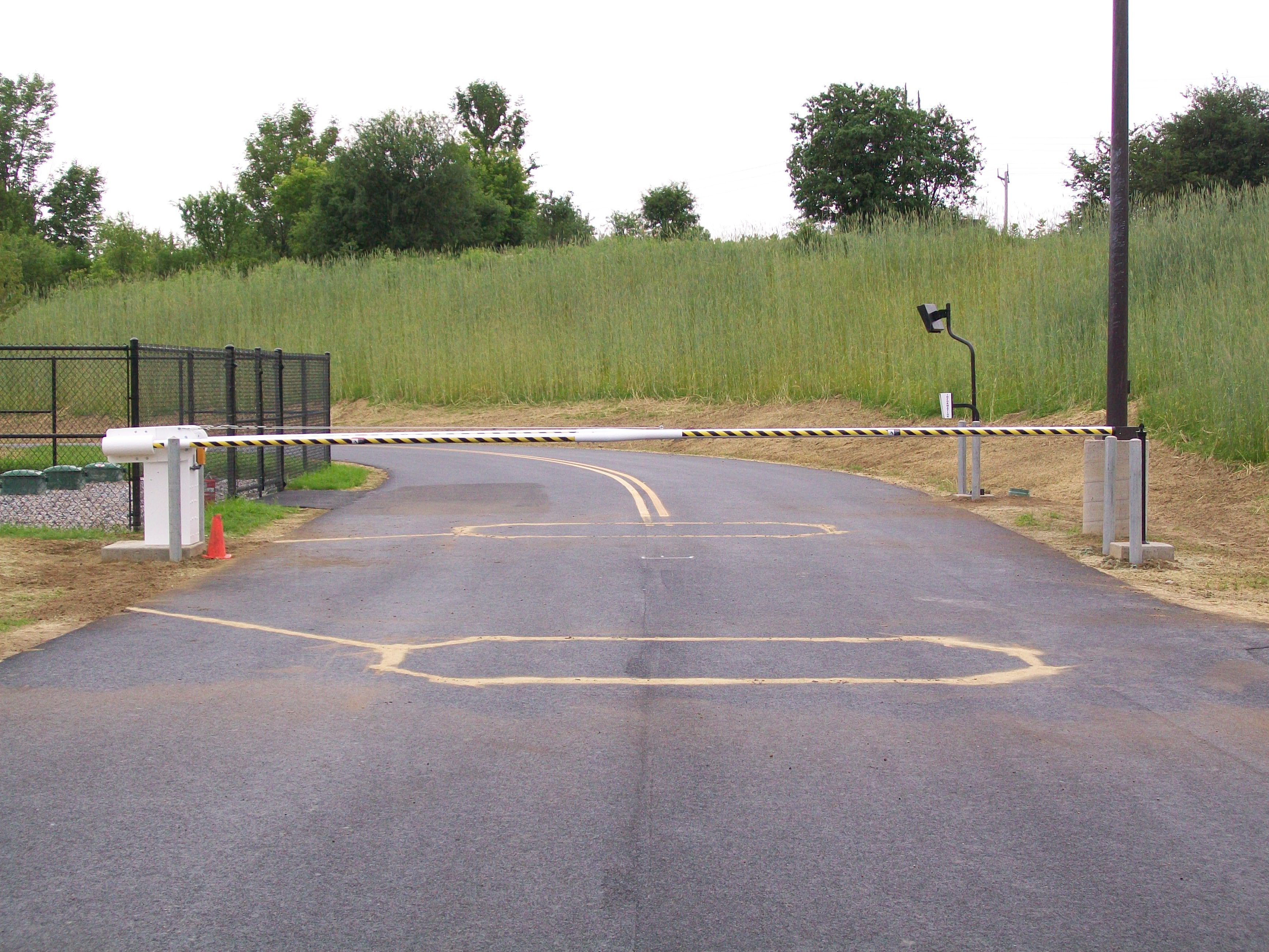 Barrier Arms | granite-state-gate