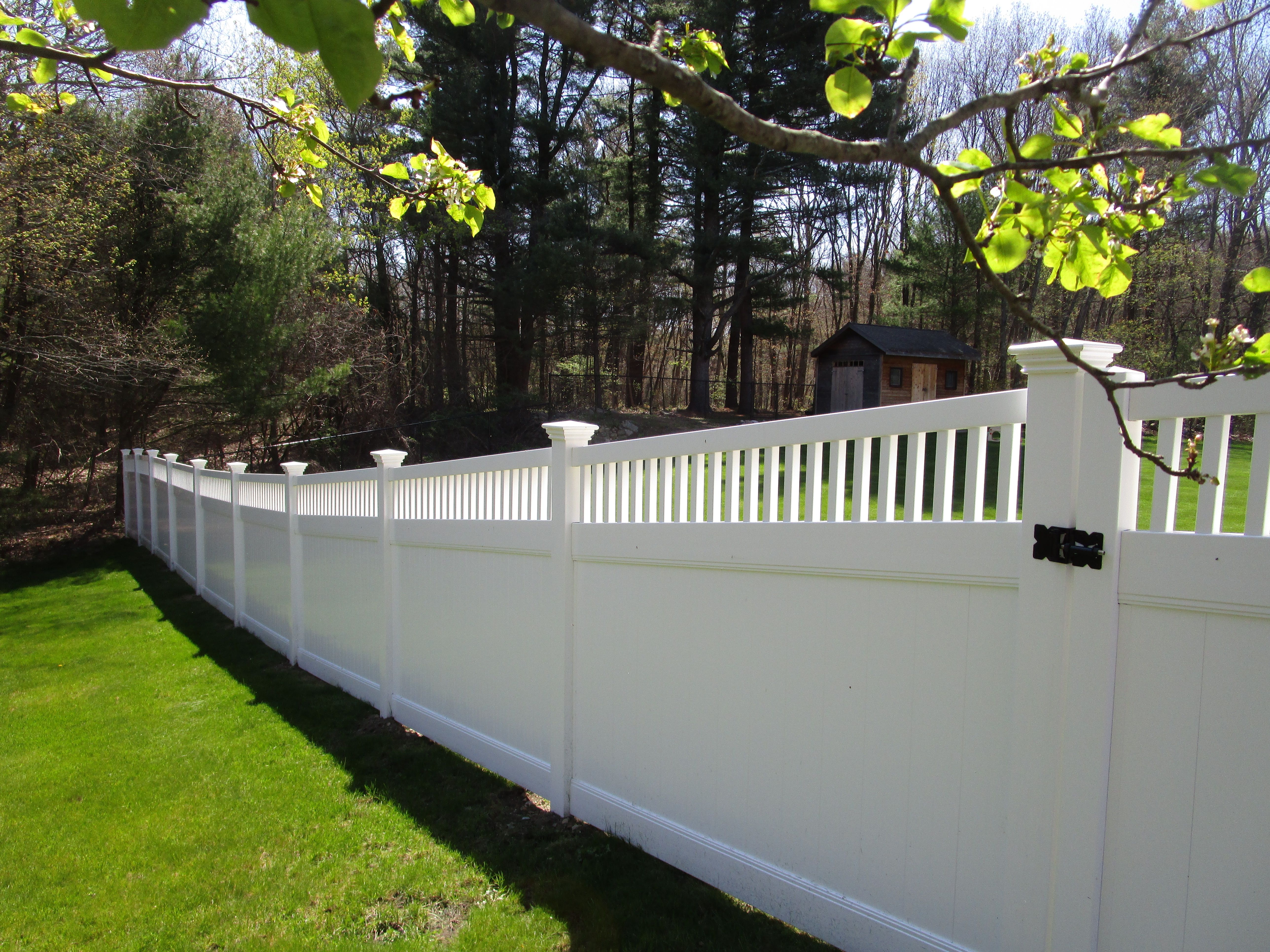 Estate II with Baluster Top