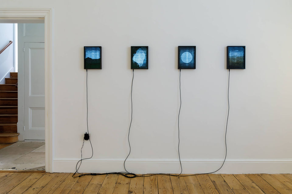 Oscuridad protegida install shot