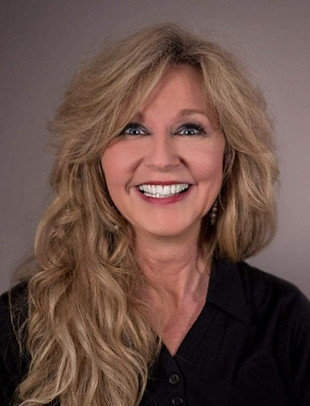 Facebook LLR team profile_edited.jpg