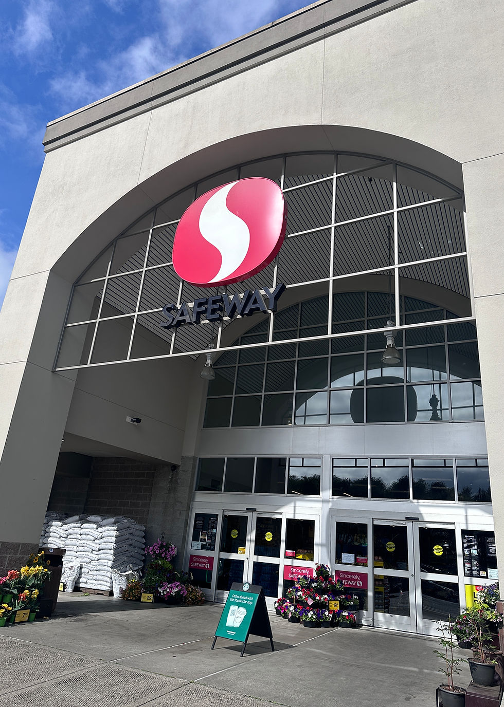 Safeway Lincoln Ave