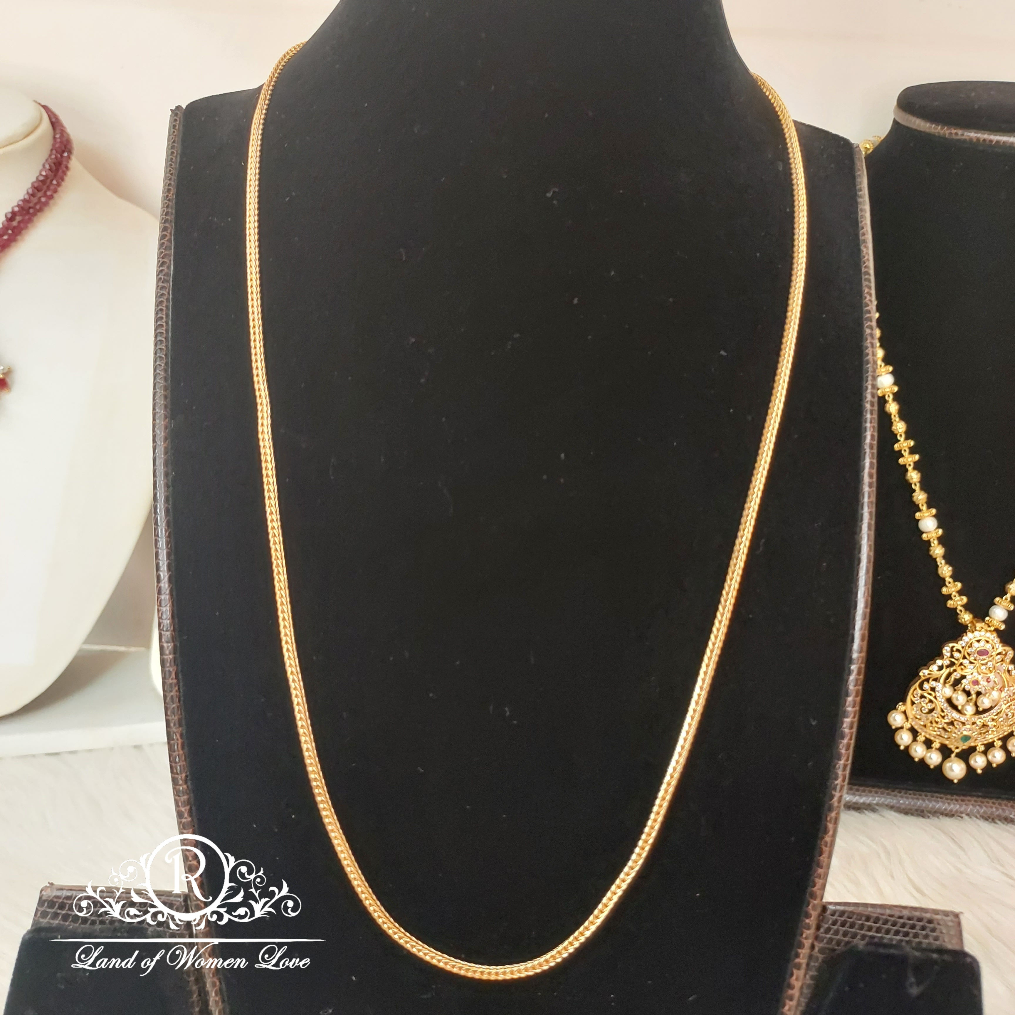 Silver Chains Designs 