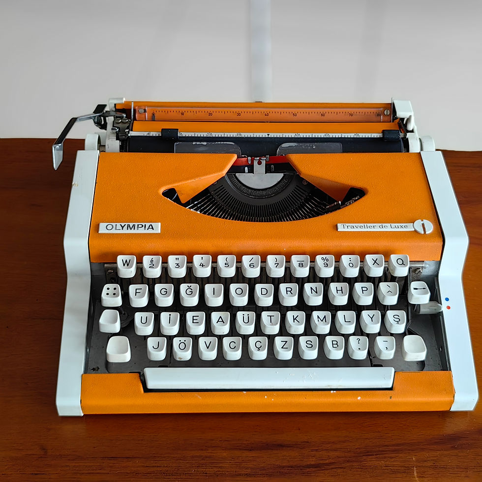 Küçük resim: Vintage Almanya  Üretimi  Olympia Traveller De luxe  Marka Çanta Dakt