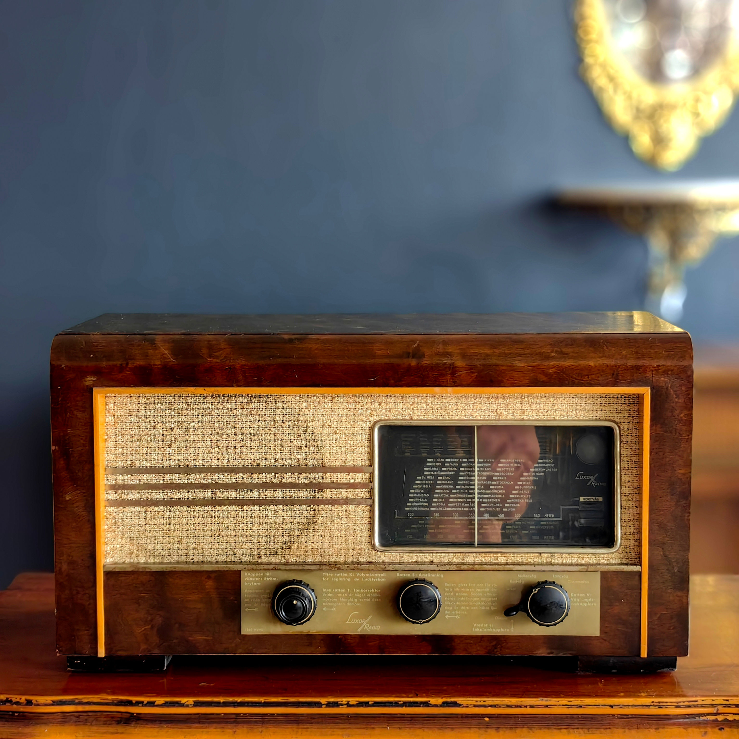 Vintage  İsveç Üretimi Luxor Lambalı Dekorluk radyo 1939