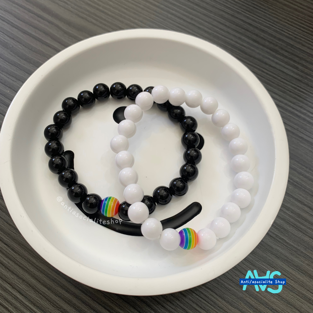 Pulseras arcoiris para compartir