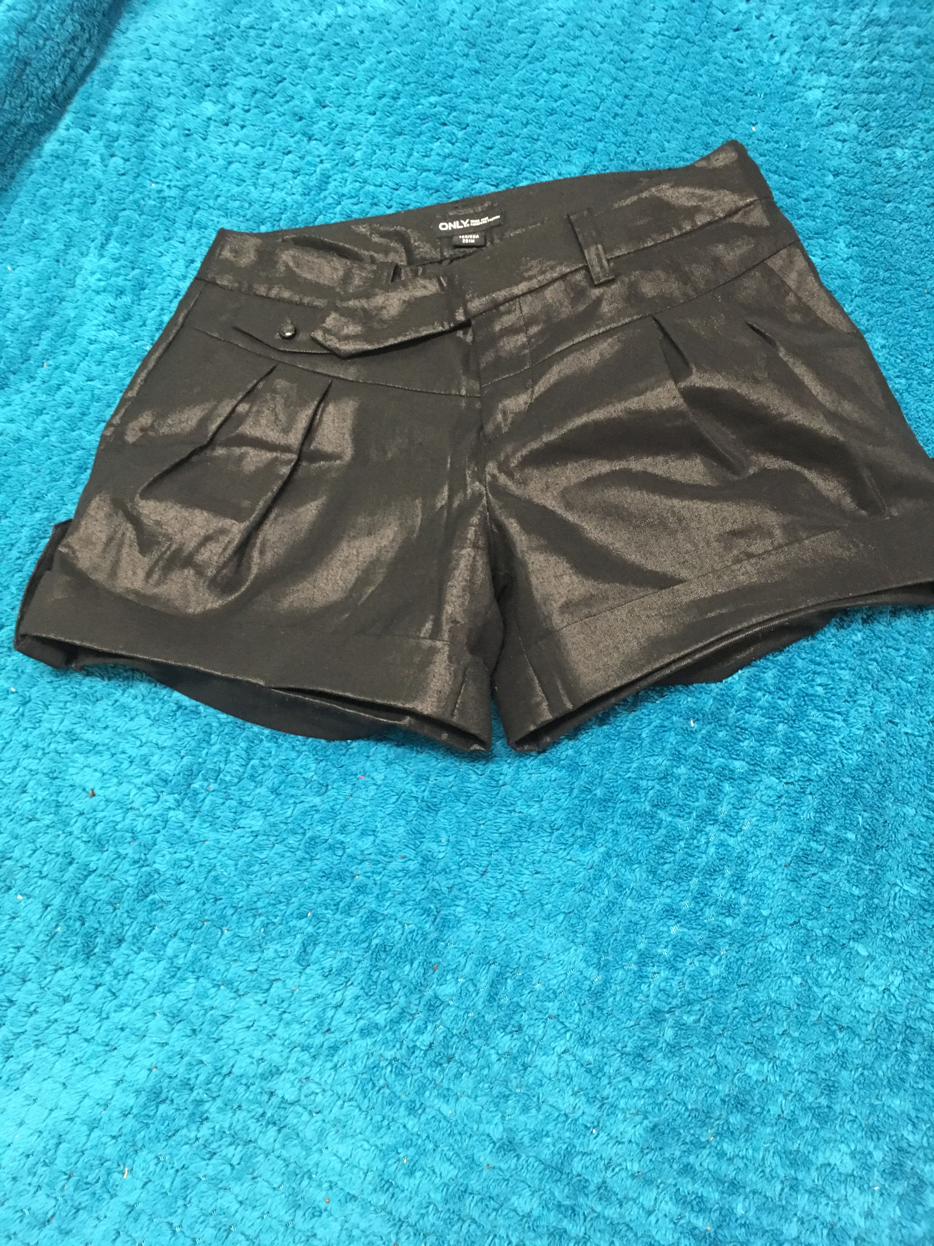 only (281M) black shorts