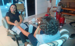 as crianças amam massagem nos pés