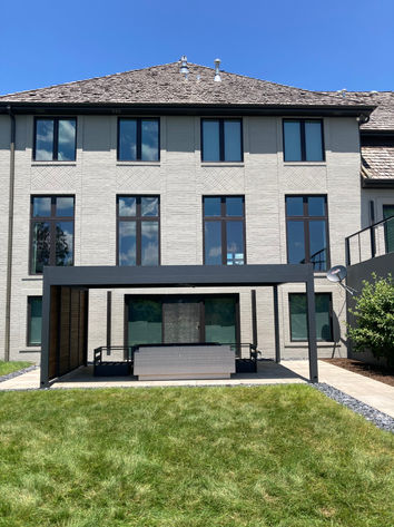 Freestanding Algarve Canvas with Retractable Roof