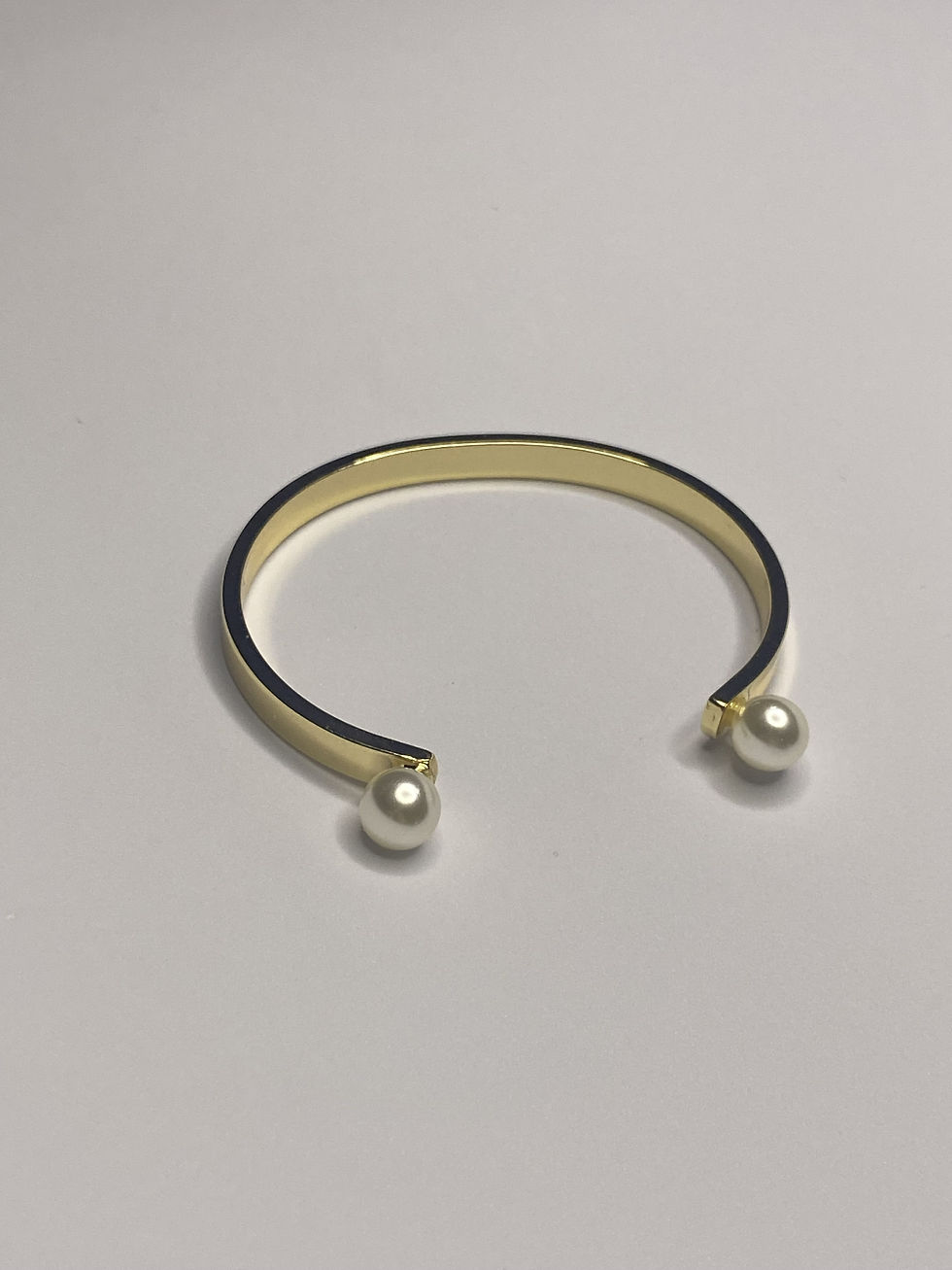 incili gold kelepçe