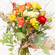 bild_artofflowers_strauss_gelb_weiss_rot_orange_gross.jpeg
