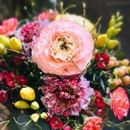 bild_blumenstrauss_in_den_frühlingsfarben.jpeg