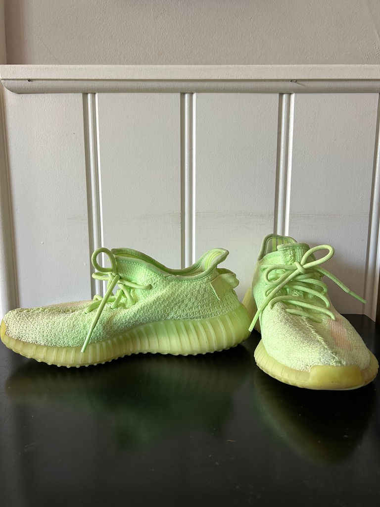 Thumbnail: Adidas Yeezy Boost 350 V2 Glow