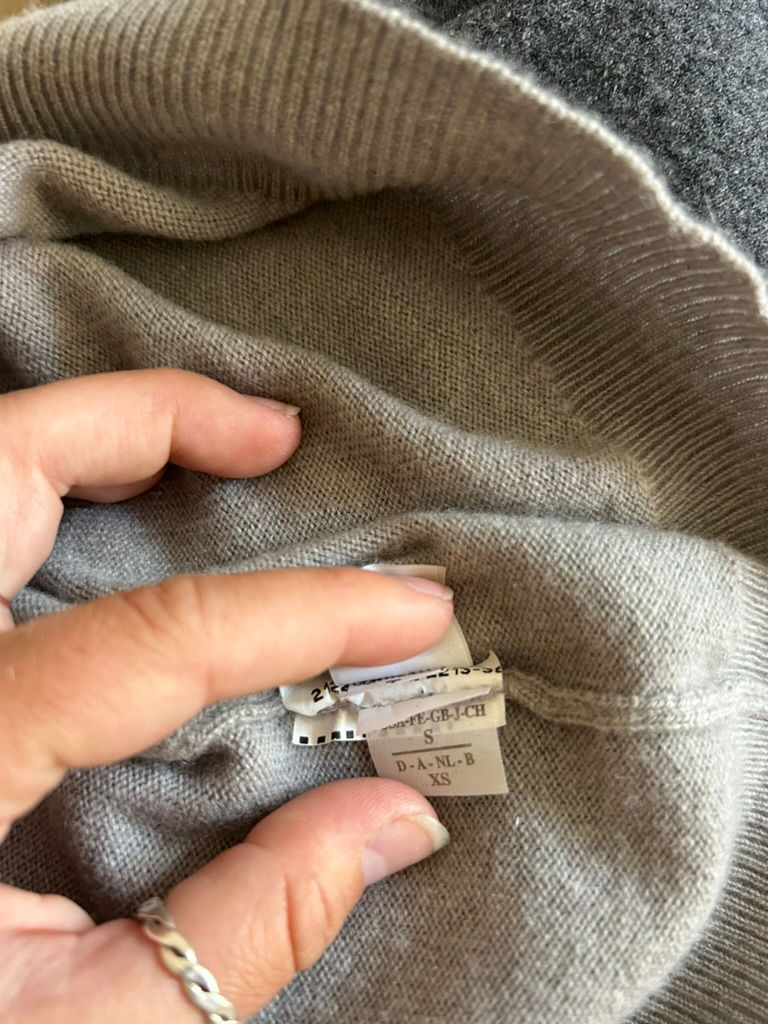 Thumbnail: Brunello Cucinelli Cashmere Striped Short Sleeve Sweater